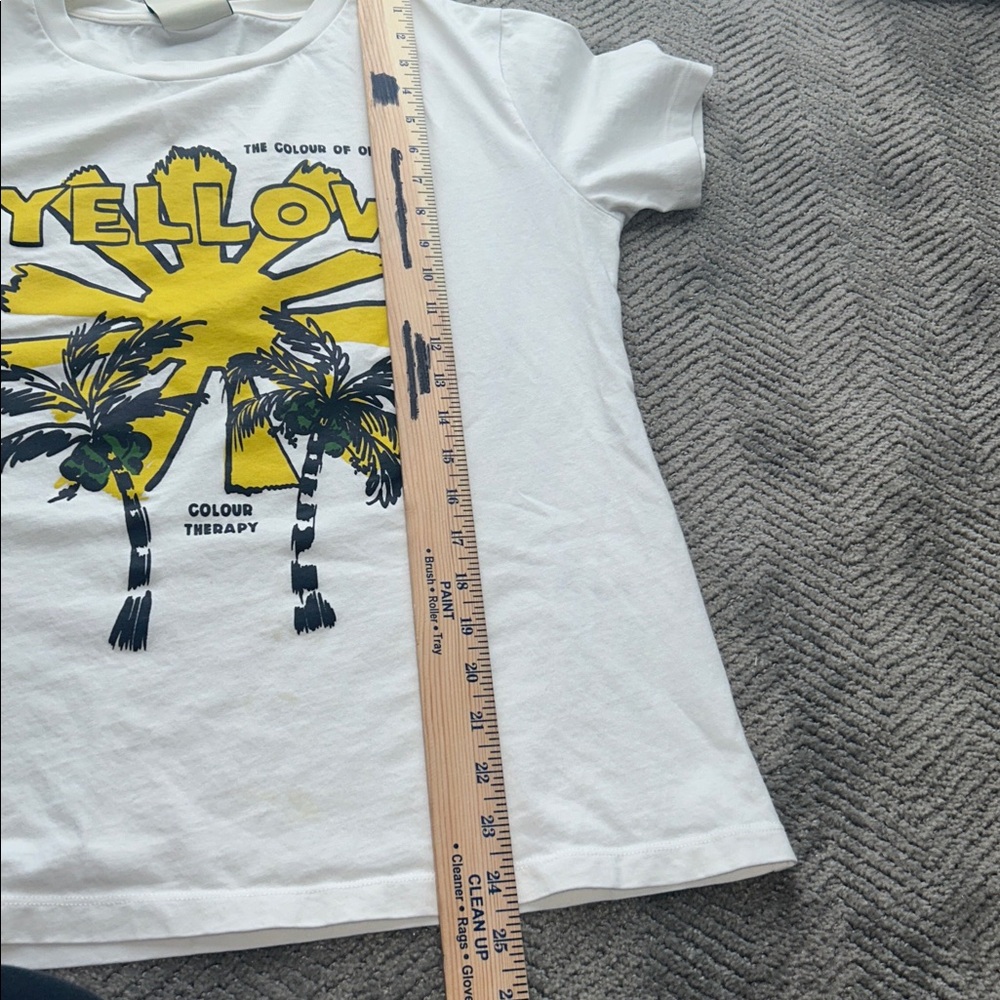 FARM Rio Color Therapy Yellow Optimism T-Shirt Yellow Graphic Size Medium - Picture 10 of 11